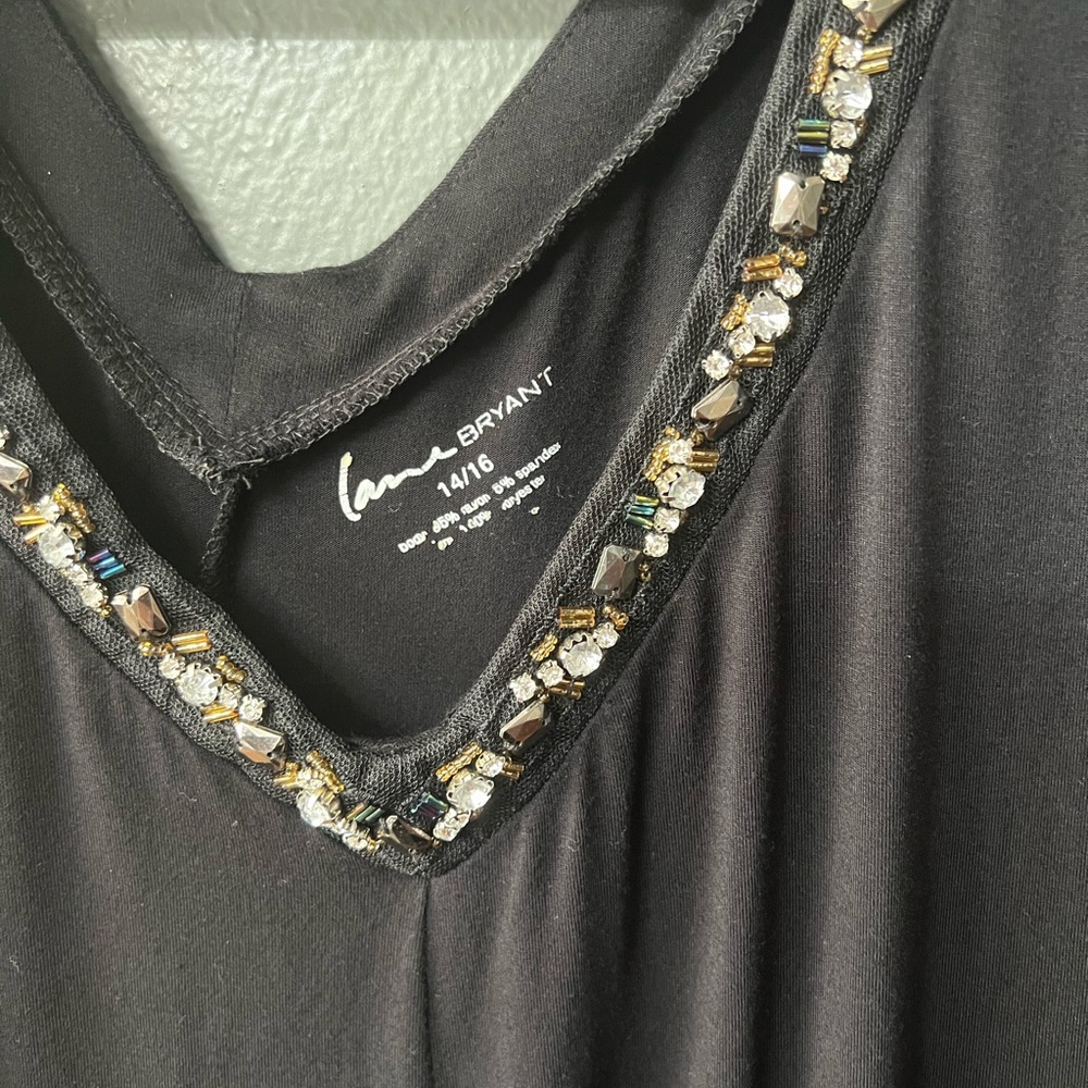 V Neck Beaded Lane Bryant Top Size 14/16‎ - Picture 3 of 3